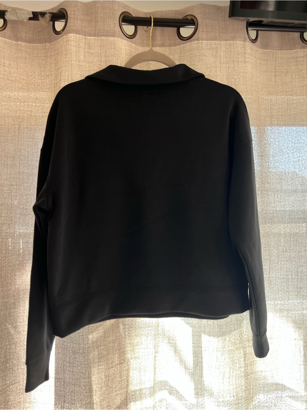 Black Women's Pullover Collar Sweatshirt - Picture 5 of 6